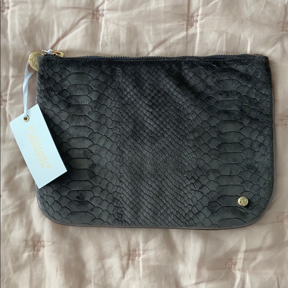 Mink pouch